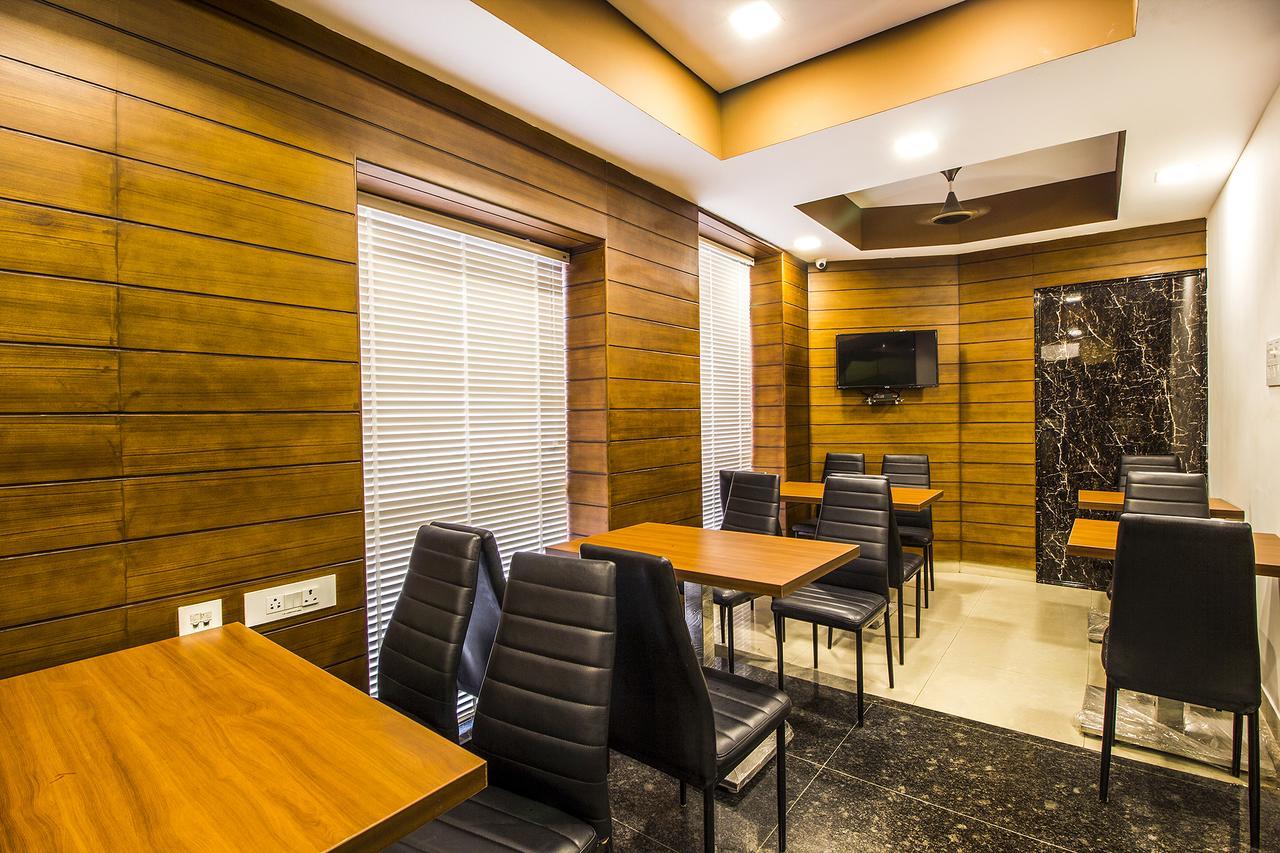Ksquare Hotel Ченнаи Экстерьер фото