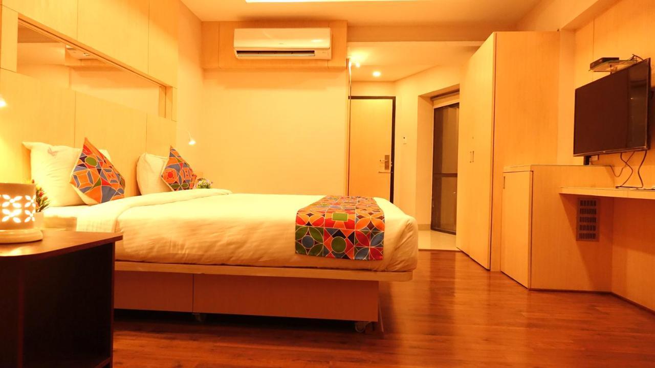 Ksquare Hotel Ченнаи Экстерьер фото
