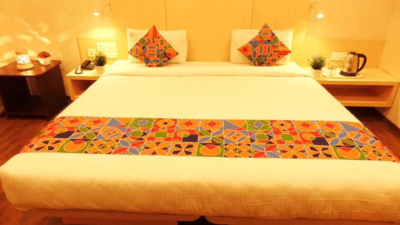 Ksquare Hotel Ченнаи Экстерьер фото